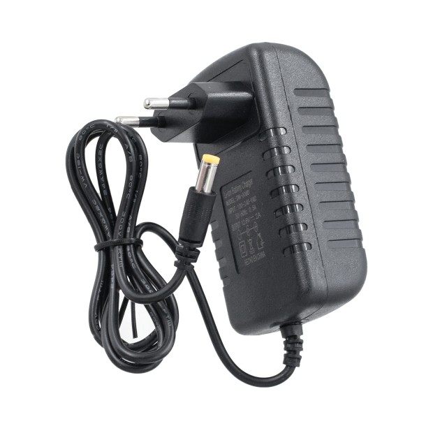 Блок питания для Li-ion аккумулятора 12.6V 2A - 5.5x2.1mm