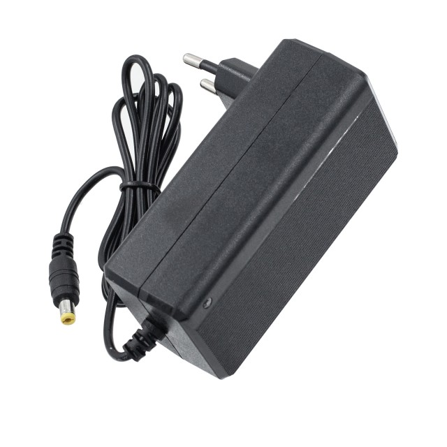 Блок питания для Li-ion аккумулятора 25.2V 3A - 5.5x2.1mm