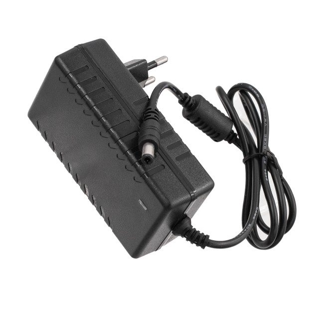 Блок питания 15V 4A 5.5x2.5 (60W)